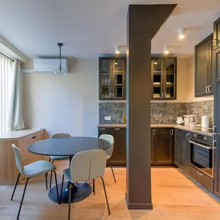 Apartmán 6pers # Pere Lachaise # Voltaire # 11 Paříž