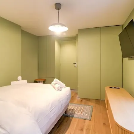 Apartmán 6pers # Pere Lachaise # Voltaire # 11 *