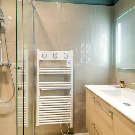 Appartement 6pers # Pere Lachaise # Voltaire # 11 *